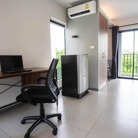 Hotel The Zleep Chonburi Exterior foto