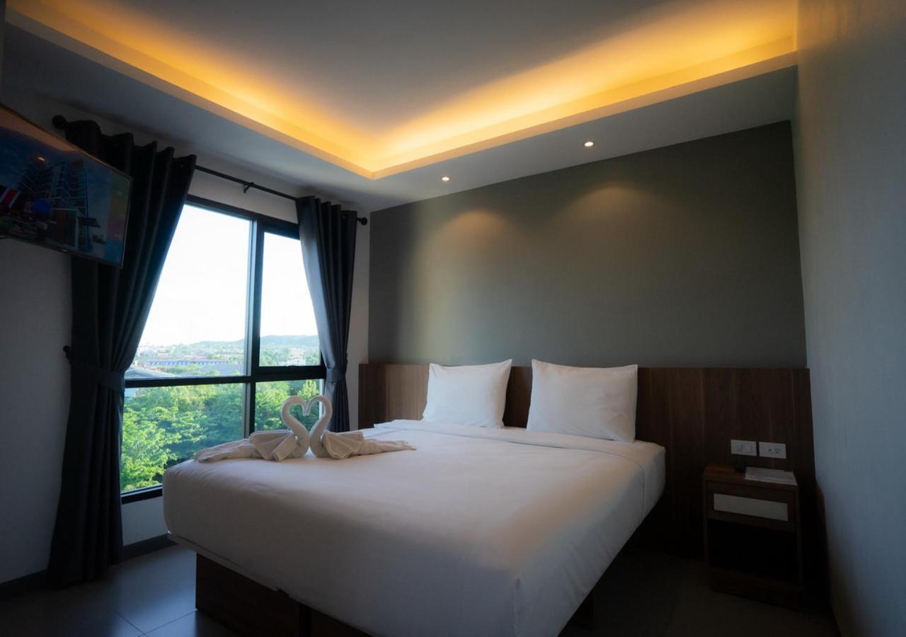Hotel The Zleep Chonburi Exterior foto